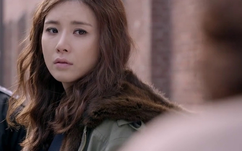 Thái độ lật ngược sau ngày cưới của mẹ chồng đối với nàng dâu gia thế giàu có