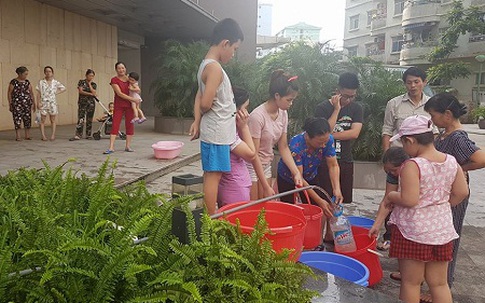 Hà Nội: Hàng vạn hộ dân “lao đao” vì thiếu nước sinh hoạt