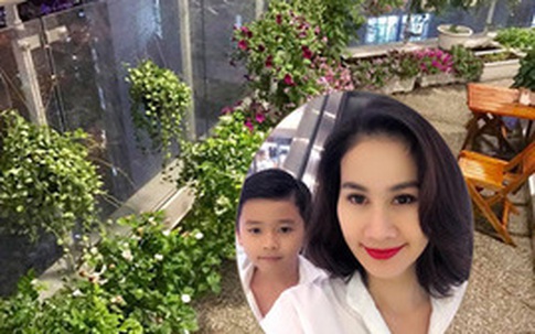 Chốn bình yên trên ban công ngát hương hoa của Thân Thúy Hà