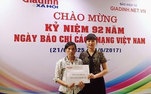 Bạn đọc giúp đỡ cậu bé bị hổ tấn công, cào nát chân