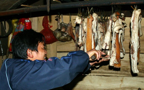 Nơi cả bản thích thành “trộm” đêm Giao thừa