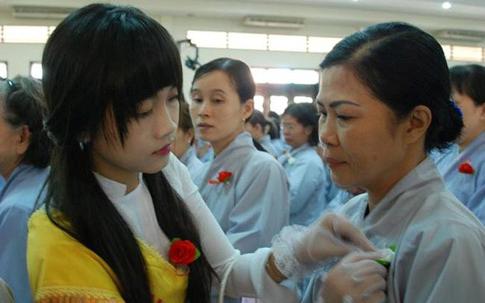 Ngày Rằm tháng 7 cần cúng mấy lần?