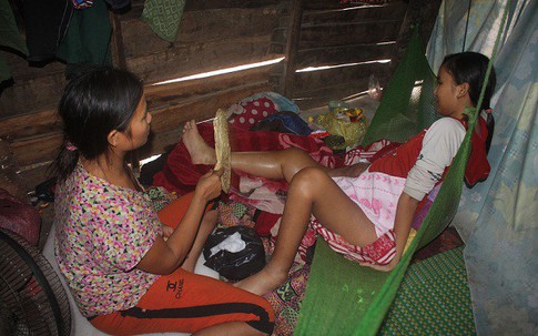 Tình mẫu tử thiêng liêng của người mẹ mắc khối u ác tính