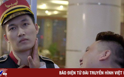 Yêu thì ghét thôi - Tập 12: Ngày đầu đi làm bảo vệ, Du đã đẩy khách VIP ngã sõng soài