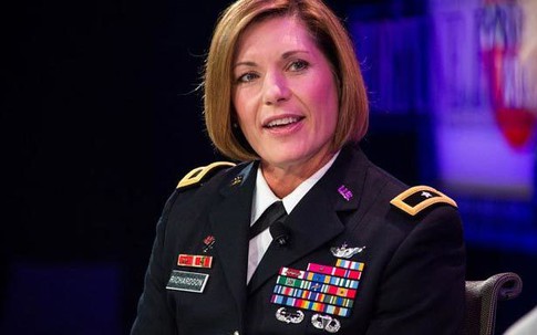 Chân dung nữ tướng đầu tiên lãnh đạo Lục quân Mỹ