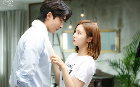 Giặt đồ thì phát hiện chiếc cúc trên áo chồng được khâu lại, vợ sốc nặng khi biết chân tướng sự việc