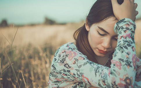 Biết vợ là người dàn dựng buổi gặp mặt ấy, tôi đã bật khóc vì bất lực và quá thương vợ