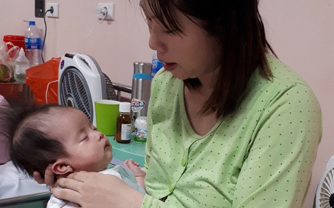 Người mẹ nghèo đau đớn nhìn con lên cơn co giật 30 lần mỗi ngày