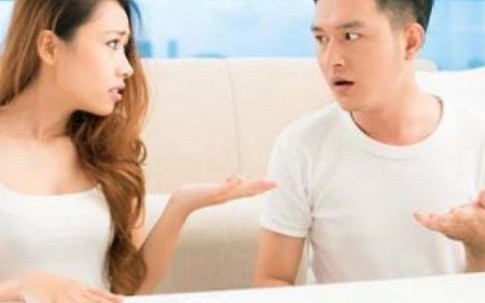 Chồng có lương chỉ nhăm nhăm đưa tiền cho mẹ đẻ vì lí do vô cùng hài hước