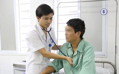 Quý ông 46 tuổi bị sốc tim vì hút thuốc lá nhiều như ăn cơm