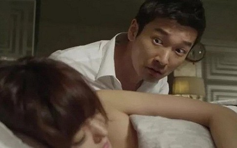 Màn dằn mặt lẳng lặng nhưng có sức công phá khủng khiếp của vợ khiến chồng ngoại tình đêm nào cũng mơ thấy ác mộng