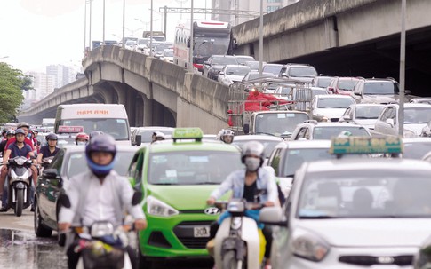 Hà Nội: Đề xuất thu phí phương tiện cá nhân vào nội đô dưới góc nhìn chuyên gia