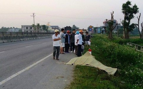 9X tử vong trong tư thế ôm đầu bên quốc lộ