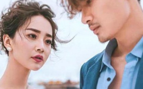 Hành động của vợ ngày ly hôn khiến người chồng quyết định xé đơn