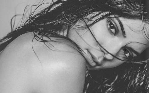 Nhiếp ảnh gia Victoria’s Secret kể chuyện chụp ảnh khỏa thân siêu mẫu