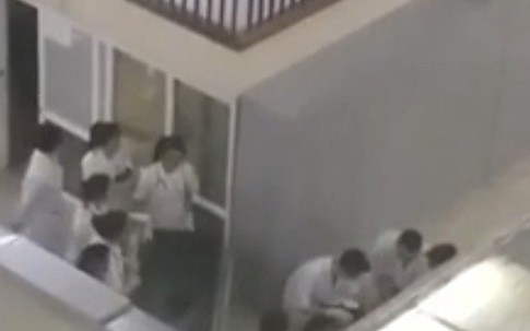 Kêu đau bụng cả đêm, vừa sáng ra đã bất ngờ nhảy lầu tự tử