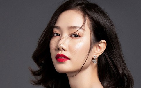 Mỹ nhân gương mặt đẹp nhất 'Hoa hậu Việt Nam' gia nhập showbiz