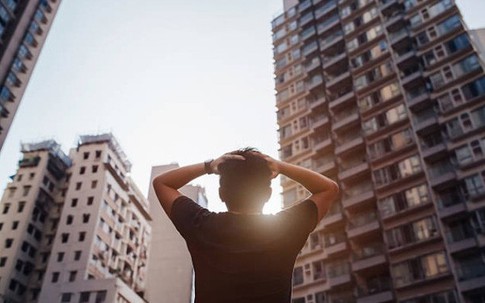 Tôi bị “bất lực” sau khi vô tình phát hiện vợ từng “yếu lòng” cùng một người đàn ông khác