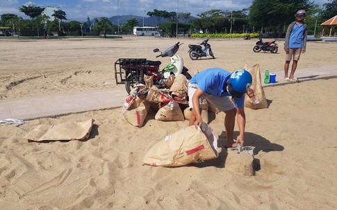 Khánh Hòa: Vừa khắc phục sạt lở đất, vừa oằn mình với bão số 9