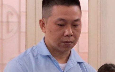 Cảnh sát xin giảm án cho tài xế dù bị hất hơn 14 km trên nắp ca pô