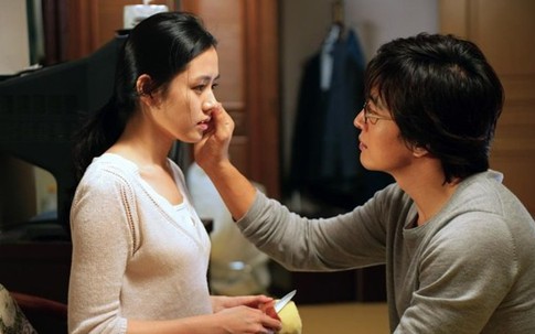 Cay đắng khi người yêu ngủ với chồng đã ly thân rồi đòi kiện tôi 'quan hệ bất chính'