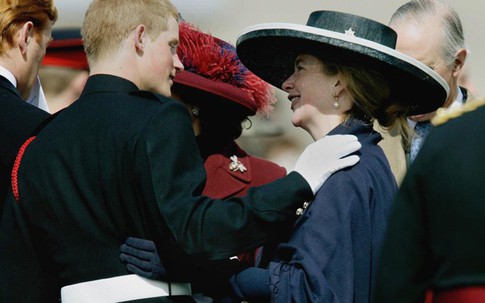 Diana từng ghen tị vì 'William yêu bảo mẫu hơn mẹ'