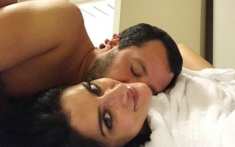 Bạn gái chia tay phó thủ tướng Italy bằng ảnh 'giường chiếu'