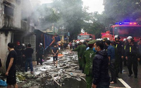Nghệ An: Điều tra vụ cháy lớn tại khu chứa hàng của tiểu thương chợ Vinh