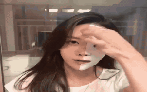 Mùa đông mà đắp mặt nạ theo cách này thì da không những không ẩm mượt mà còn nẻ toác