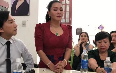 Ngọc Huyền hủy liveshow ba tỷ đồng do không có điểm diễn