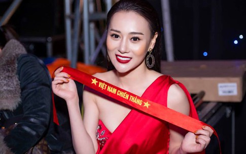 Phương Oanh và dàn sao Việt tưng bừng ăn mừng chiến thắng