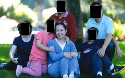 Giám đốc tài chính Huawei mượn tiền tại ngoại nhờ ai?