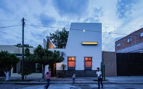 Căn nhà xây từ năm 1930 "lột xác" thành không gian sống đáng ghen tỵ sau khi sửa sang