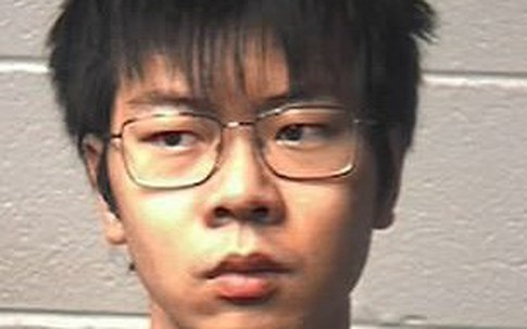 Ghét ở chung với bạn cùng phòng KTX, sinh viên ngành Hóa học cho bạn ăn chất độc trong thời gian dài