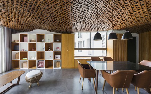 Căn hộ Sài Gòn ốp trần như 'tổ chim'