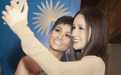 Đứng cạnh Hoa hậu H'hen Niê, Mai Phương Thúy tiết lộ chiều cao thực sự