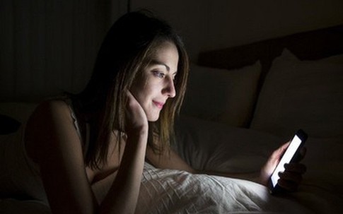 Ứng dụng giúp bảo vệ sức khỏe đôi mắt khi sử dụng smartphone vào ban đêm