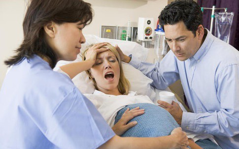 Từ vụ 2 mẹ con sản phụ tử vong trong phòng sinh: Những ai đã, đang và sắp sinh con nên biết những điều này