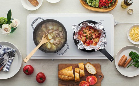 Chiếc bếp thần kỳ cho phép bạn nấu và ăn ngay trên bàn, không cần bày vẽ bát đĩa cũng chẳng phải đợi lâu