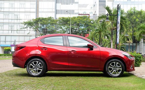 Mazda2 giá từ 509 triệu đồng, nhập khẩu Thái Lan