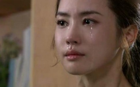 Ngỏ lời muốn quay lại, tôi bật khóc khi nhận được hồi đáp từ chồng cũ