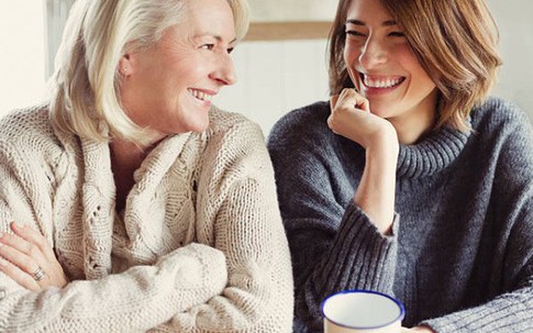 Nàng dâu sốc nặng nghe mẹ chồng nói làm vợ trên giường phải thế nào