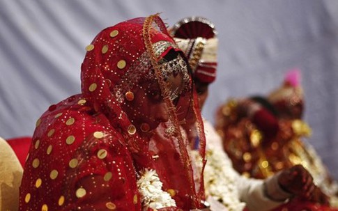 Khách bắn chỉ thiên mừng đám cưới ở Ấn Độ, chú rể thiệt mạng