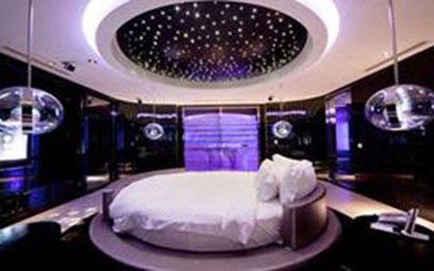 Khách sạn tình yêu mờ ảo đắt khách: 600 ngàn cho 3 giờ