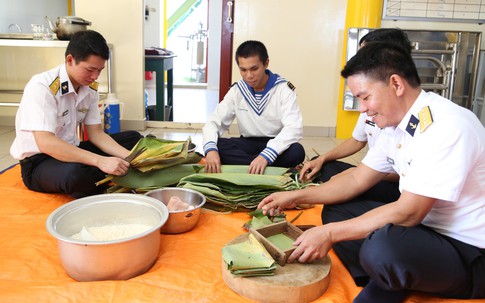 Ăn Tết ở Trường Sa