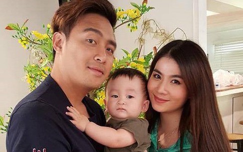 Mỹ nhân Việt thấy khó đóng cảnh tình cảm với chồng giữa lúc giận dỗi