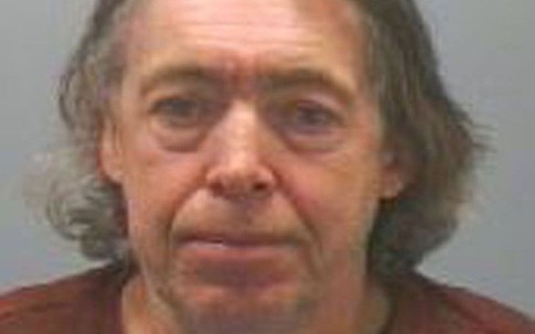 Hai vụ cưỡng hiếp được giải quyết sau 30 năm vì sai lầm ngớ ngẩn của yêu râu xanh