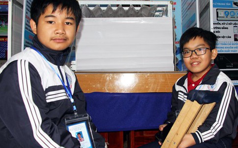 Mái che cà phê tự động của nam sinh khuyết tật ở Lâm Đồng