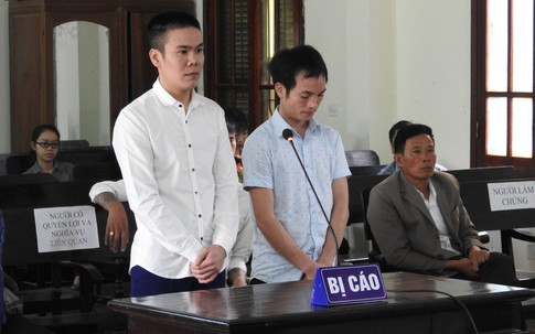 Hà Tĩnh: Mâu thuẩn nhỏ, xách dao chém đối thủ trọng thương