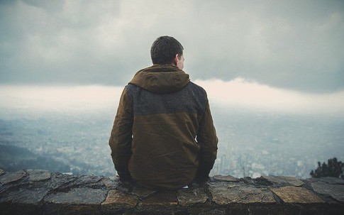 Thực hiện đúng lời hứa để người ông ra đi thanh thản, anh chàng bị chính gia đình lạnh nhạt, ghét bỏ suốt 14 năm ròng